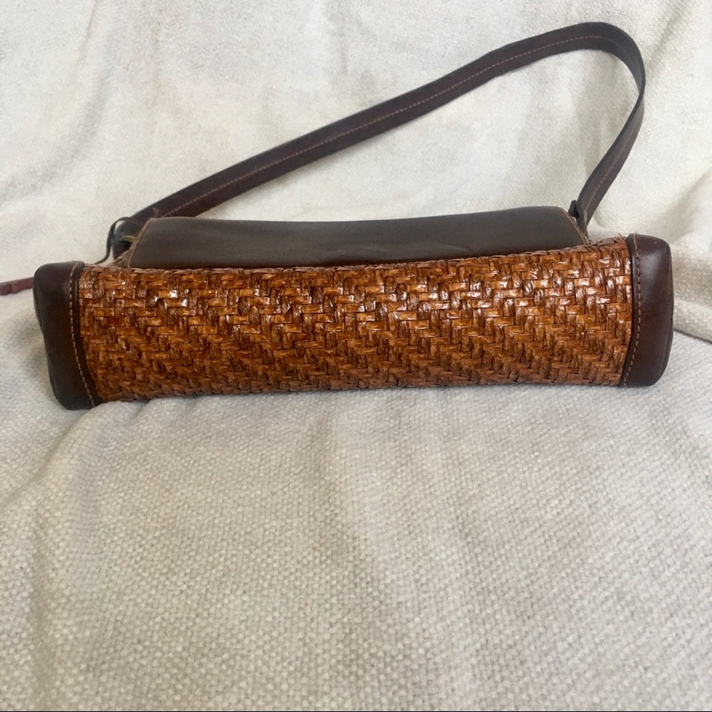 Vintage Fossil Woven Leather Shoulder Bag Baguette - Picture 3 of 8